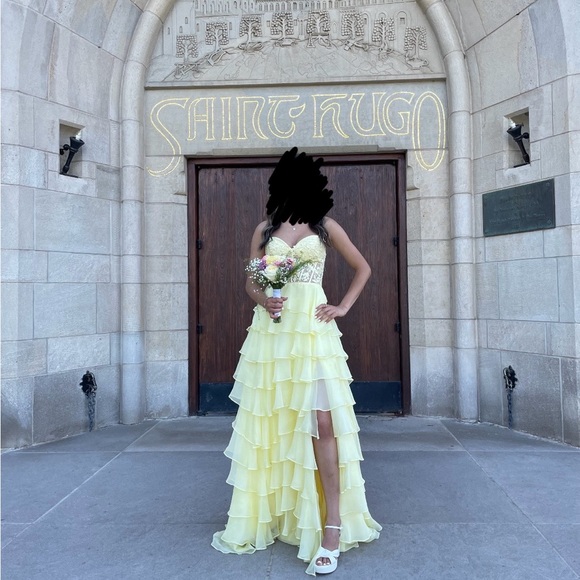 Sherri Hill Dresses & Skirts - Yellow Layered Dress